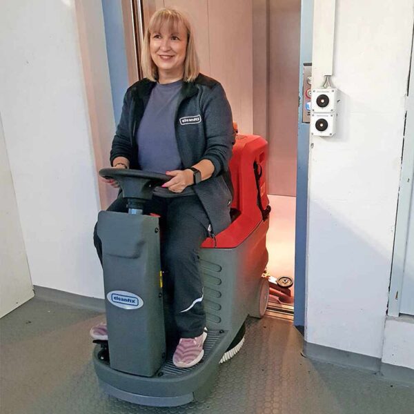 RA565 IBC mały automat szorująco – zbierający Cleanfix 6 RA565 IBC mały automat szorująco – zbierający Cleanfix